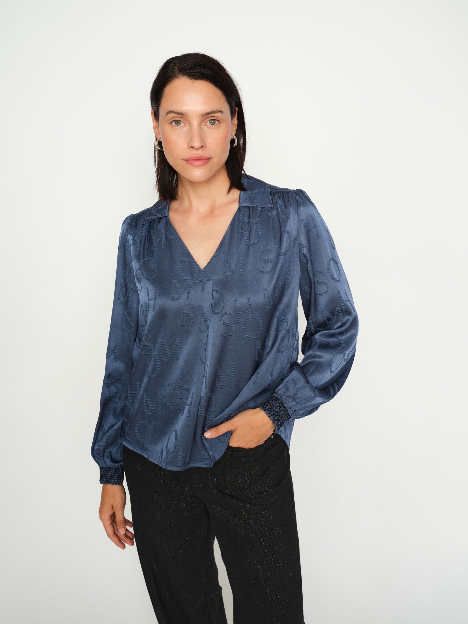 Modelshot / Ensign Blue / Detail